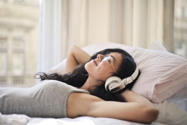 méditation guidée femme relaxation